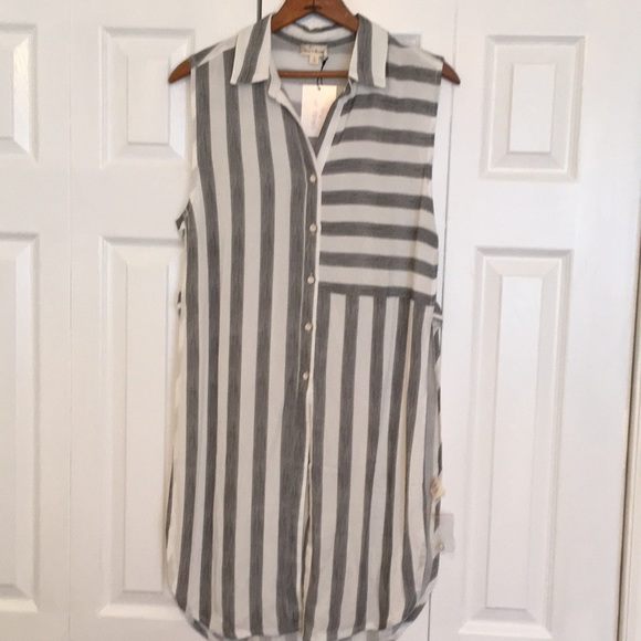 White and gray button up shirt - Picture 1 of 5